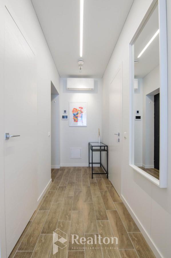 HaPPy Inn Egle, Self Check-In-24-7, A-C, Parking-in-the-underground-Garage Wilna Exterior foto